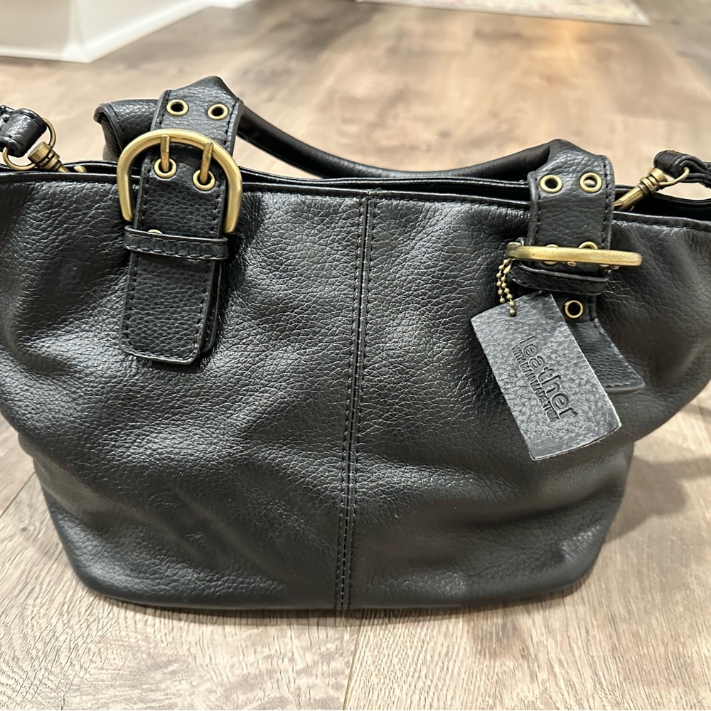 CROFT & BARROW Black Leather purse